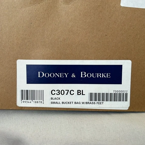 Dooney & Bourke Cabriolet Canvas and Leather Bucket Bag Vintage NWT - Picture 8 of 15